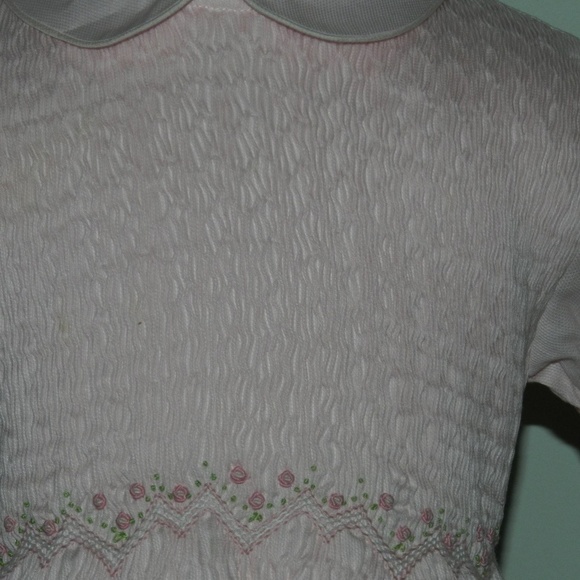 Girl's Easter Dress smocked - Picture 4 of 4